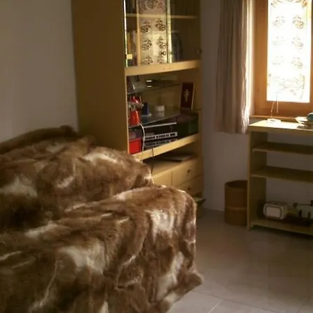 Gastezimmer Chalchera Гостевой дом